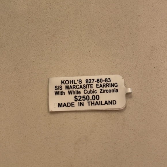 Sterling silver marcasite earring with white cubic zirconia - Picture 3 of 4